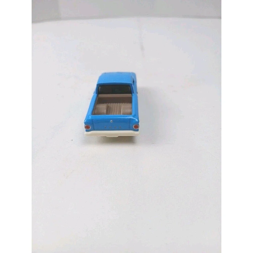 Blue 1961 Ford Ranchero Pickup Toy Car 1961 Falcon 2018 Mattel MB1194 1:64